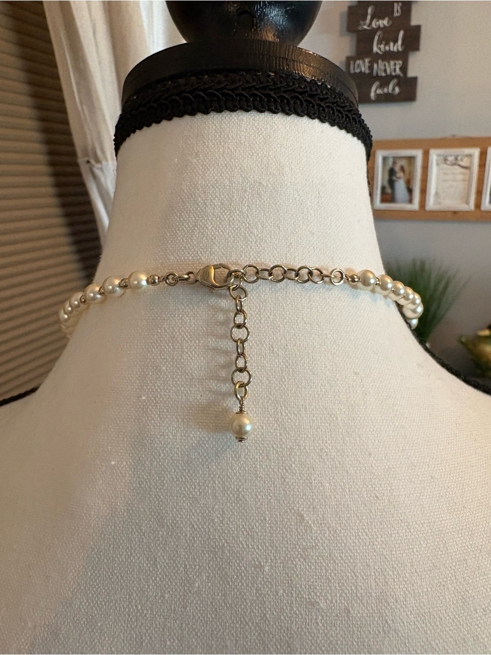 Authentic Chanel vintage Pearl and Crystal Multi-stone Necklace - Picture 4 of 16